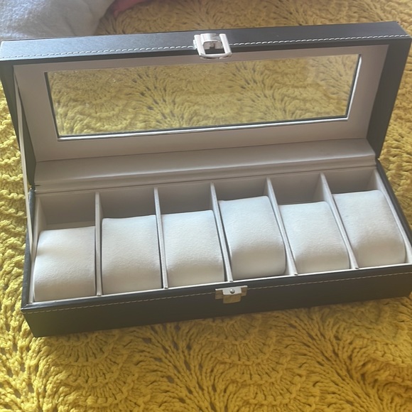 Orgnizer box - 6 watches case ✅ - Picture 4 of 4